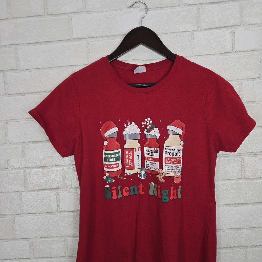 Nursing "Silent Night" funny graphic tee - Picture 2 of 11